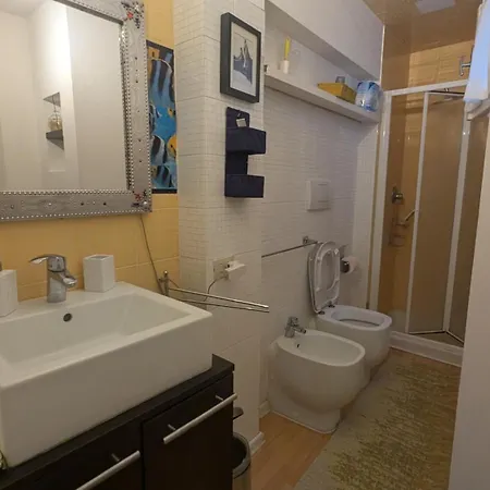 Apartamento A Casa Di Giò E Lorenzo- Via Guidelli *